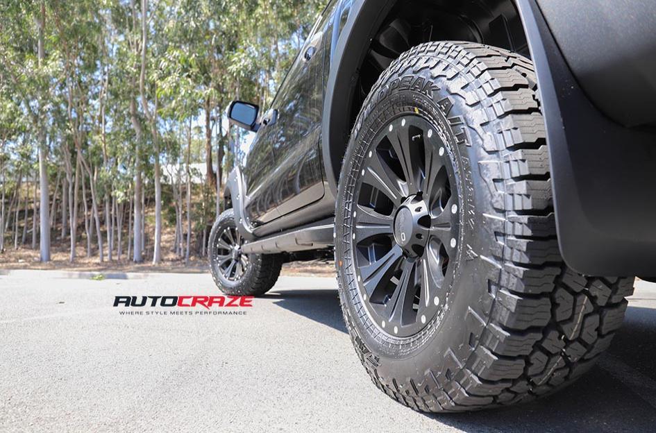 FORD RANGER HE901 SATIN BLACK DARK TINT